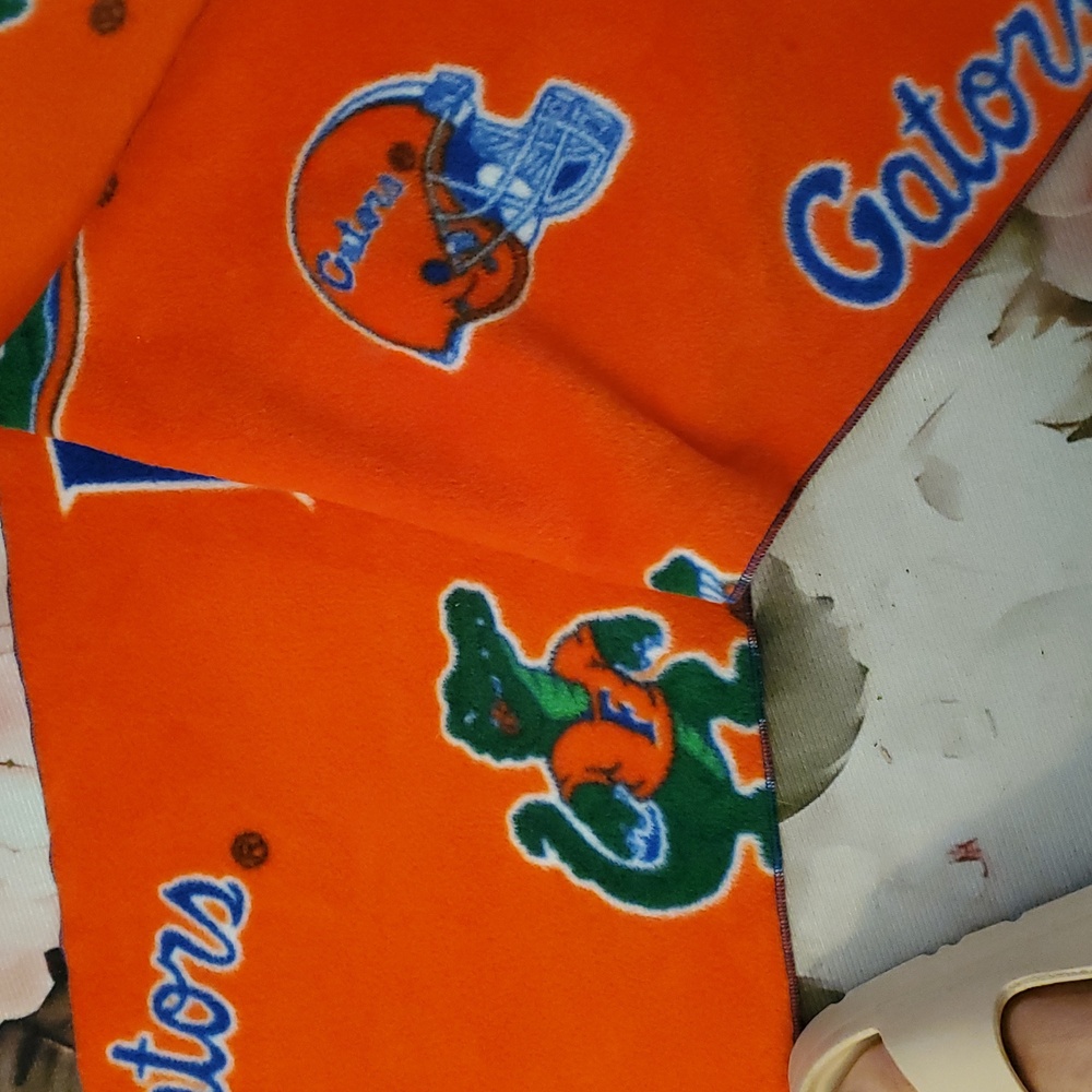 Florida Gators Scarf - Picture 2 of 4